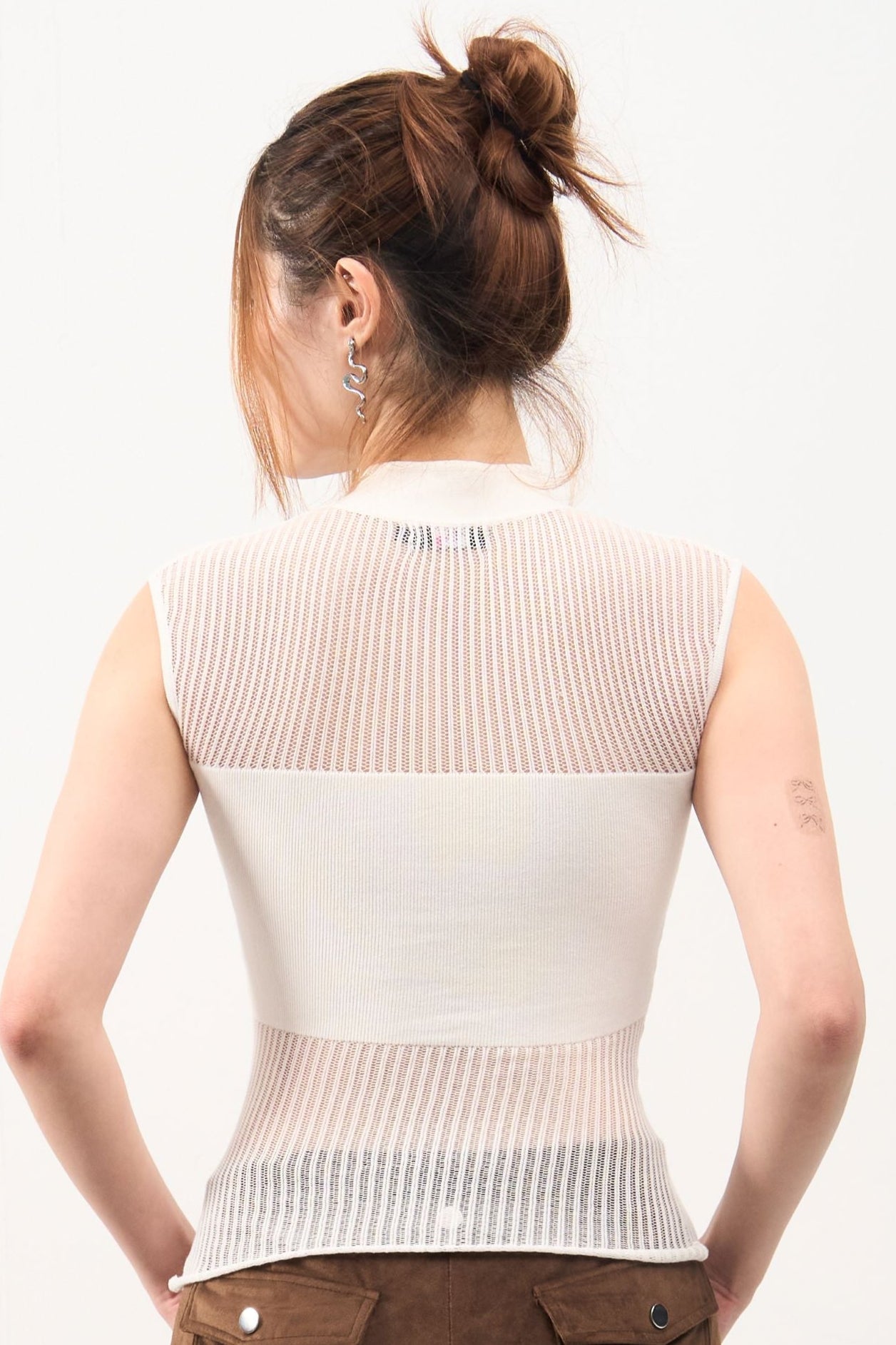 GG CNY White Knitted Sleeveless Top