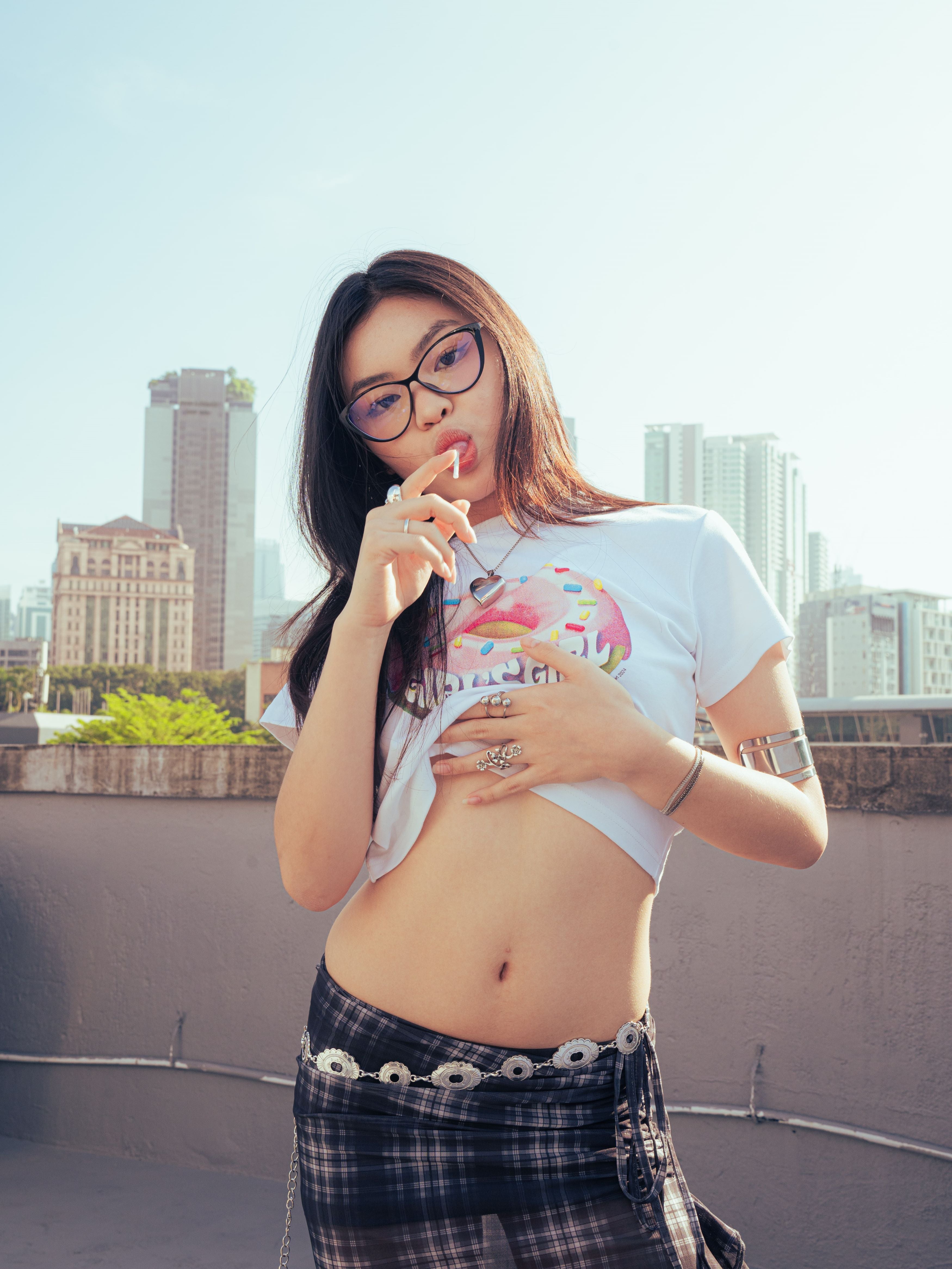 Girl'sGirl Doughnut White Crop Top