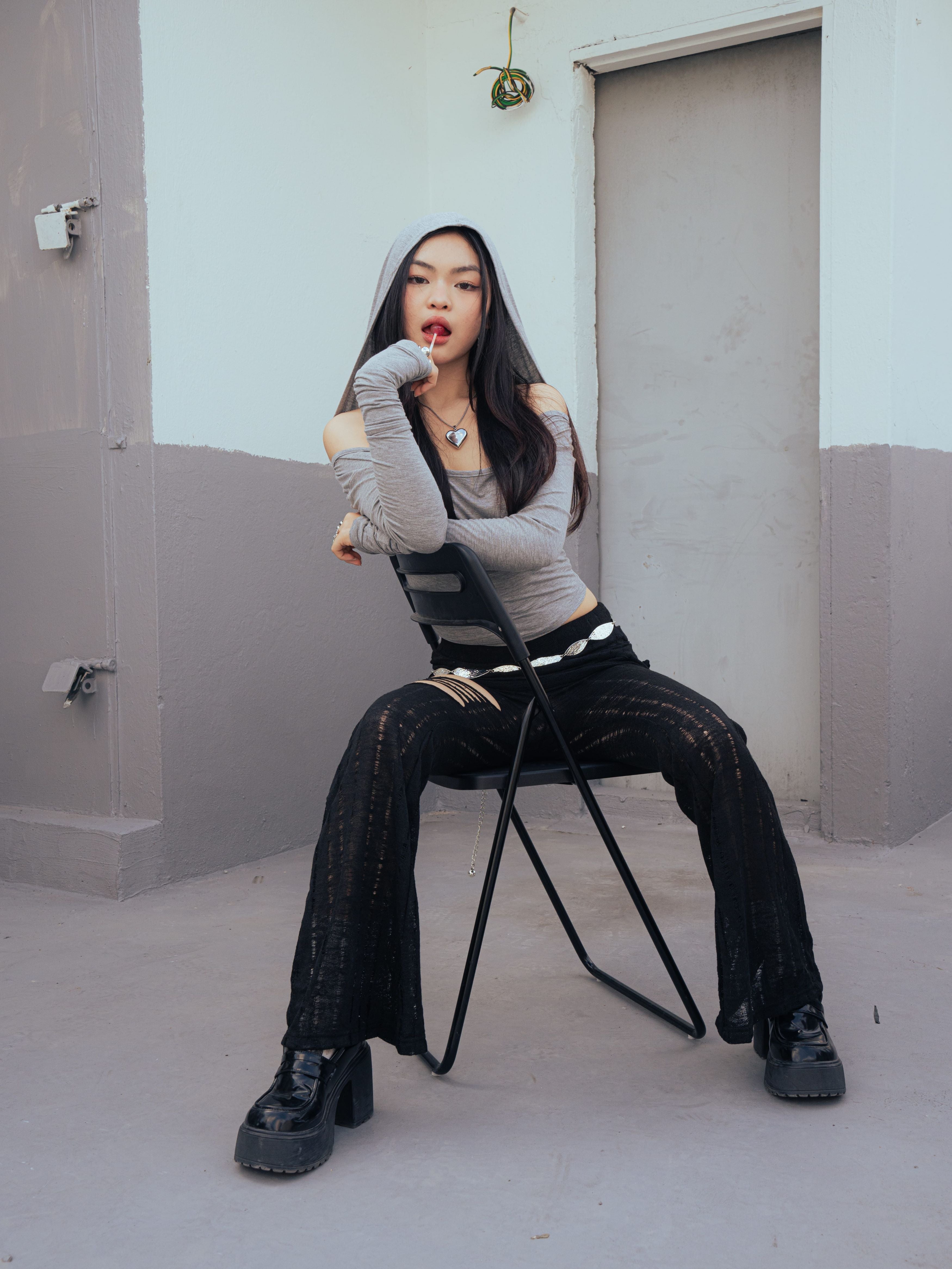 Girl'sGirl Lace Wide-Leg Flared Pants